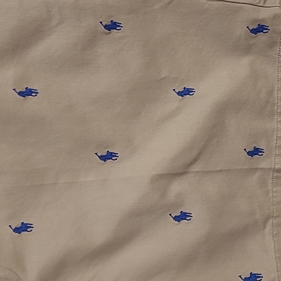 POLO RALPH LAUREN HORSE PRINT CHINO SHORTS - Picture 2 of 11